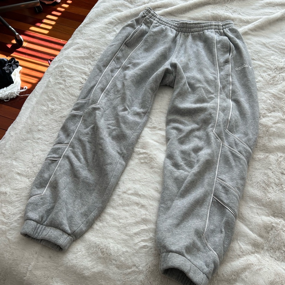 Adidias Grey Sweatpants
